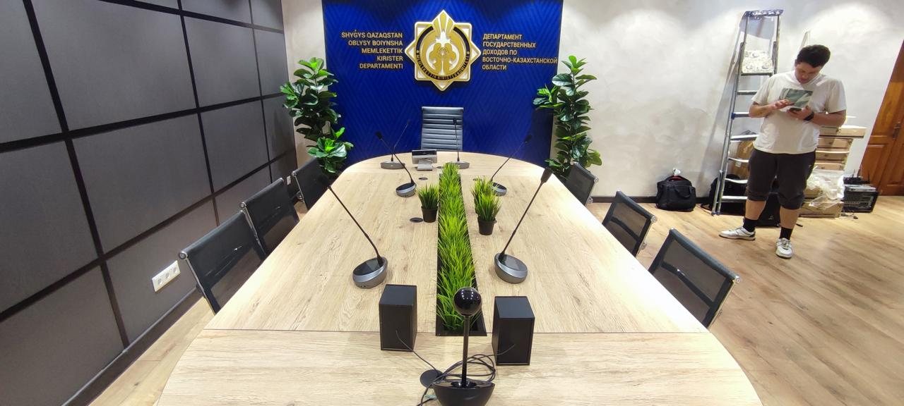 Переговорная с видеоконференцсвязью
